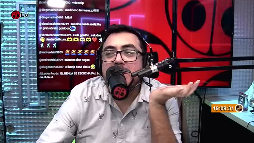Pegao en el Taco - Pregúntale a un con con título