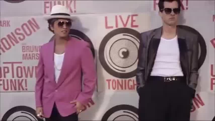 Mark Ronson - Uptown Funk (Official Video) ft. Bruno Mars