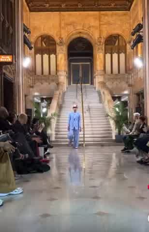 El hermano de Bad Bunny debutó como modelo en el New York